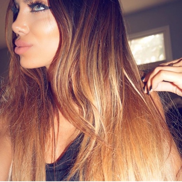 Chocolate Delight 22” Ombré Remy Hair Extensions🤎 - Picture 5 of 9